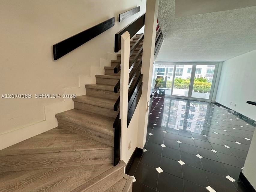 Real estate property located at 5401 Collins Ave #144, Miami-dade, The Carriage House Condo, Miami Beach, FL