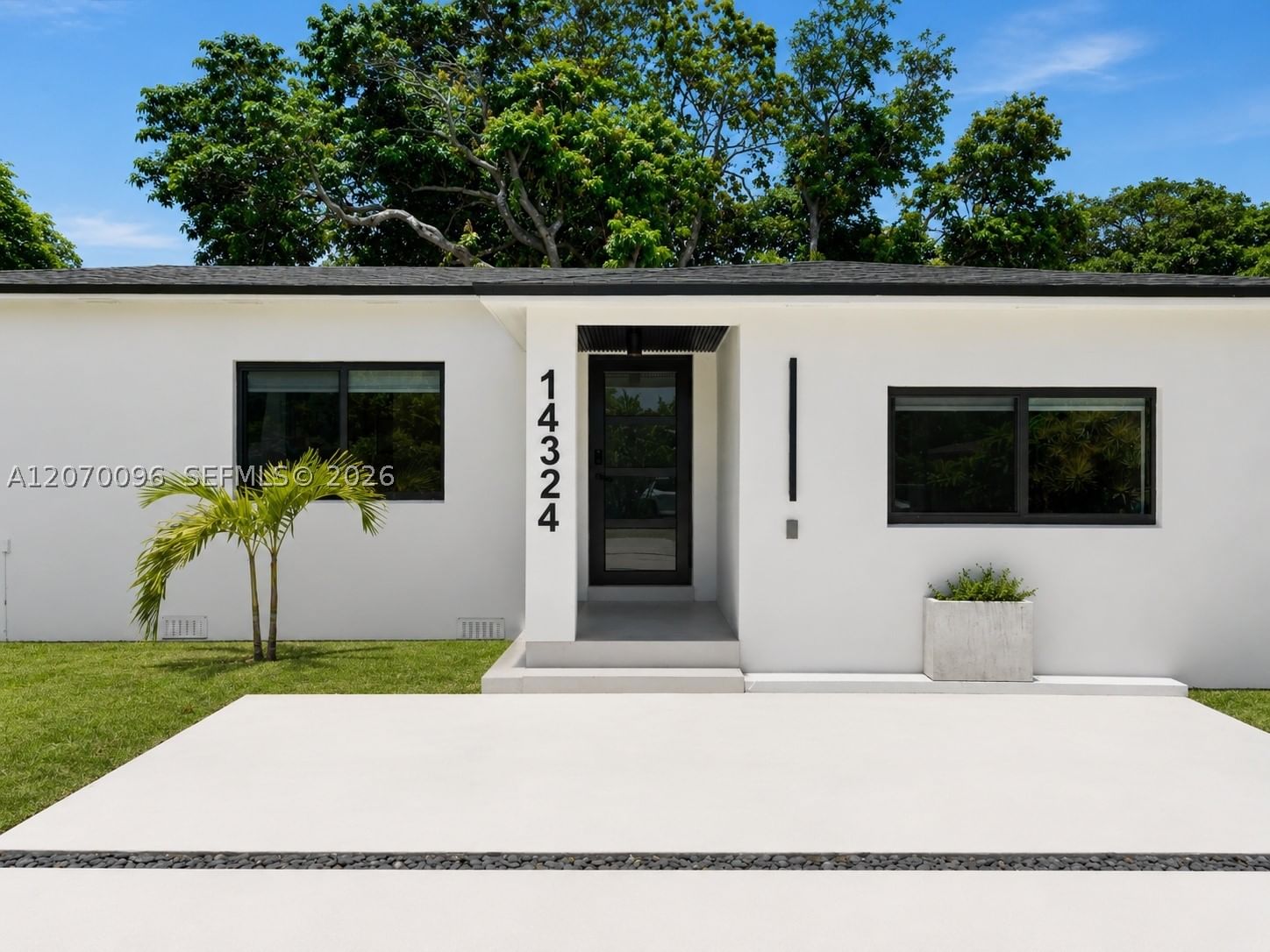 Real estate property located at 14324 Garden Dr, Miami-dade, Biscayne Gdns Sec E Part, Miami, FL