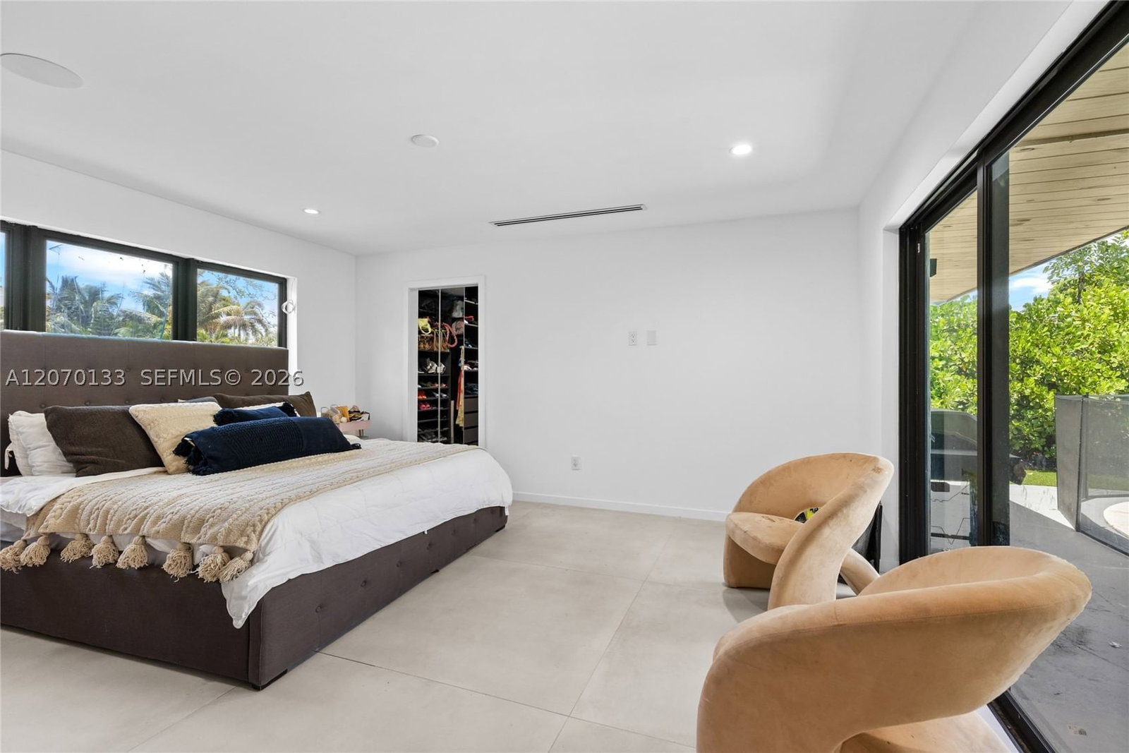 Real estate property located at 200 52nd Ave, Broward, Hollywood Hills, Hollywood, FL