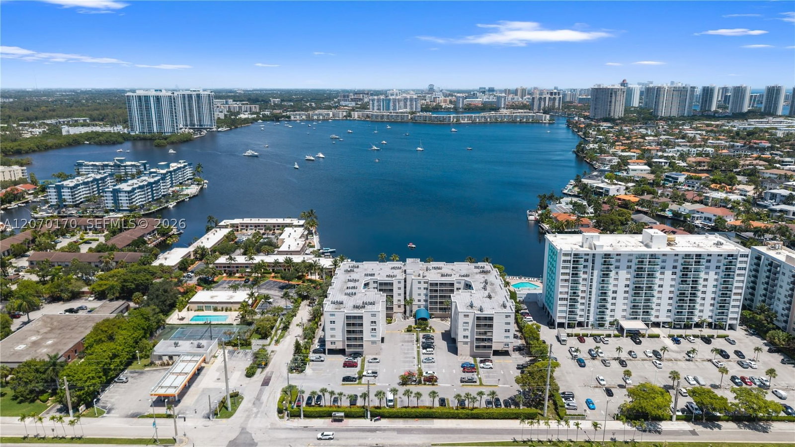 Real estate property located at 2821 Miami Beach Blvd #4F, Miami-dade, Carlton Bay Condo, North Miami Beach, FL