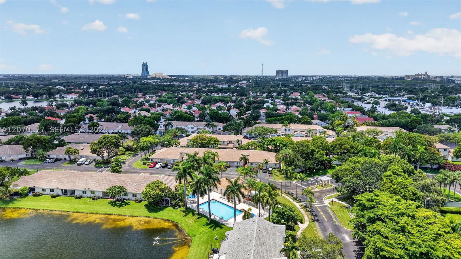 Real estate property located at 4902 31st Ter, Broward, Banyan Oakridge Commercia, Dania Beach, FL