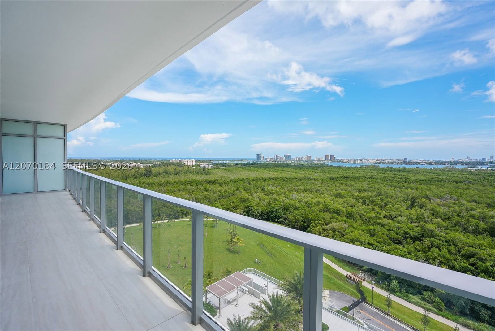 Real estate property located at 2411 Laguna Cir #1402, Miami-dade, One Park Tower, Miami, FL