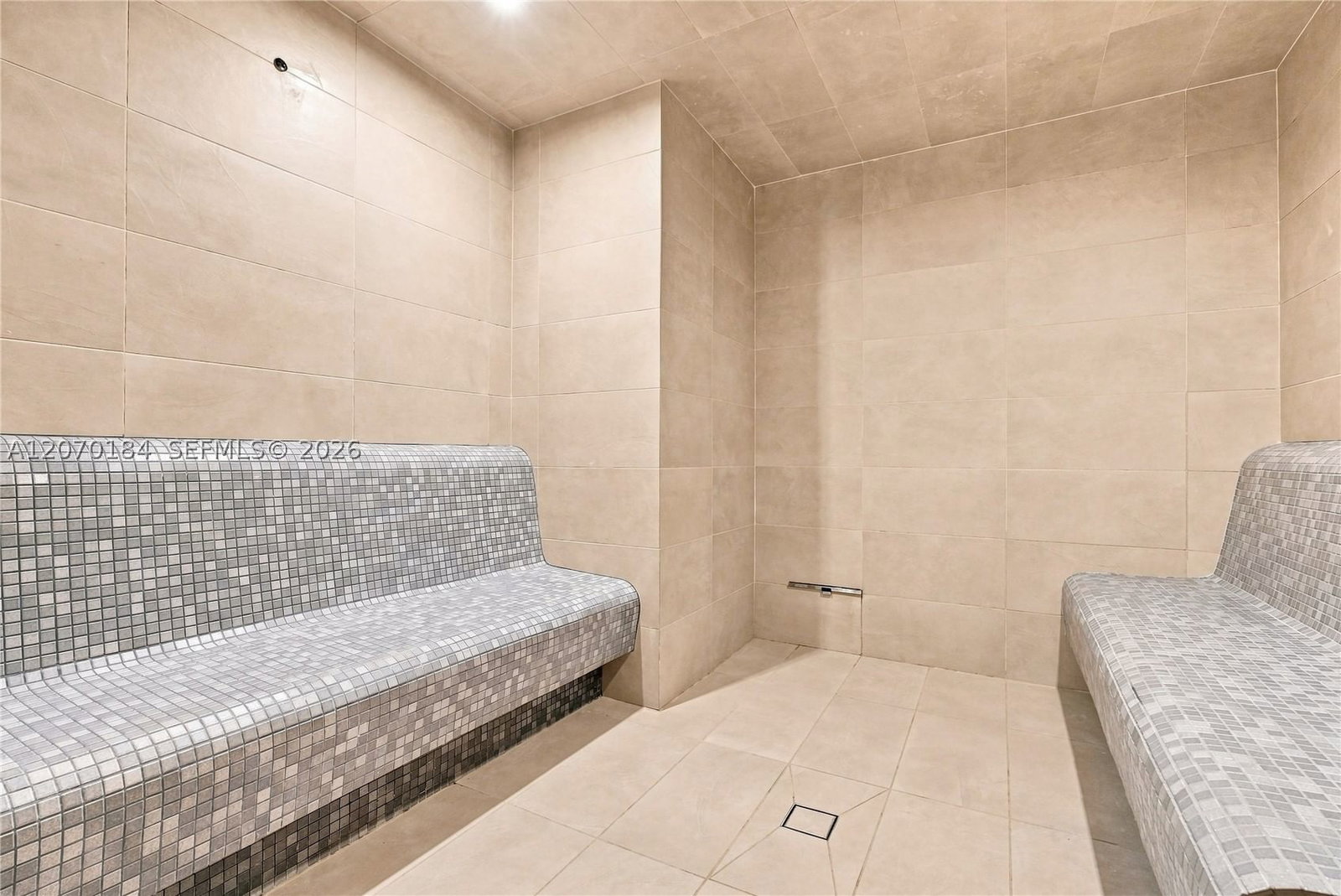 Real estate property located at 2411 Laguna Cir #1402, Miami-dade, One Park Tower, Miami, FL