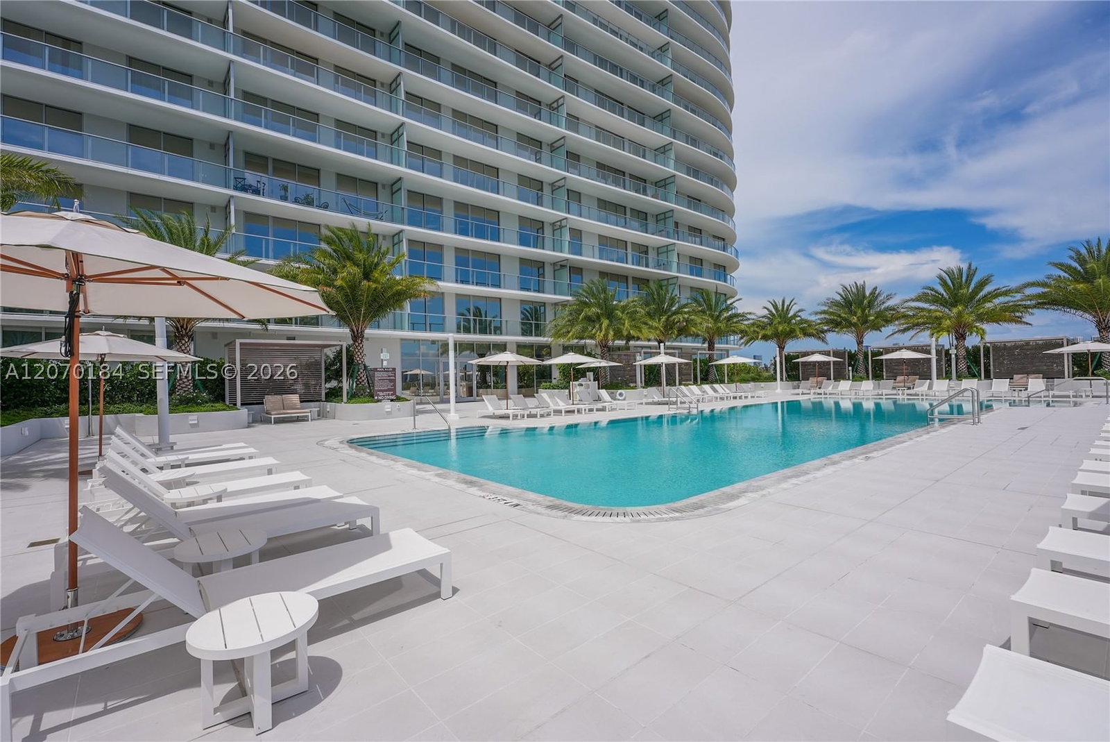 Real estate property located at 2411 Laguna Cir #1402, Miami-dade, One Park Tower, Miami, FL