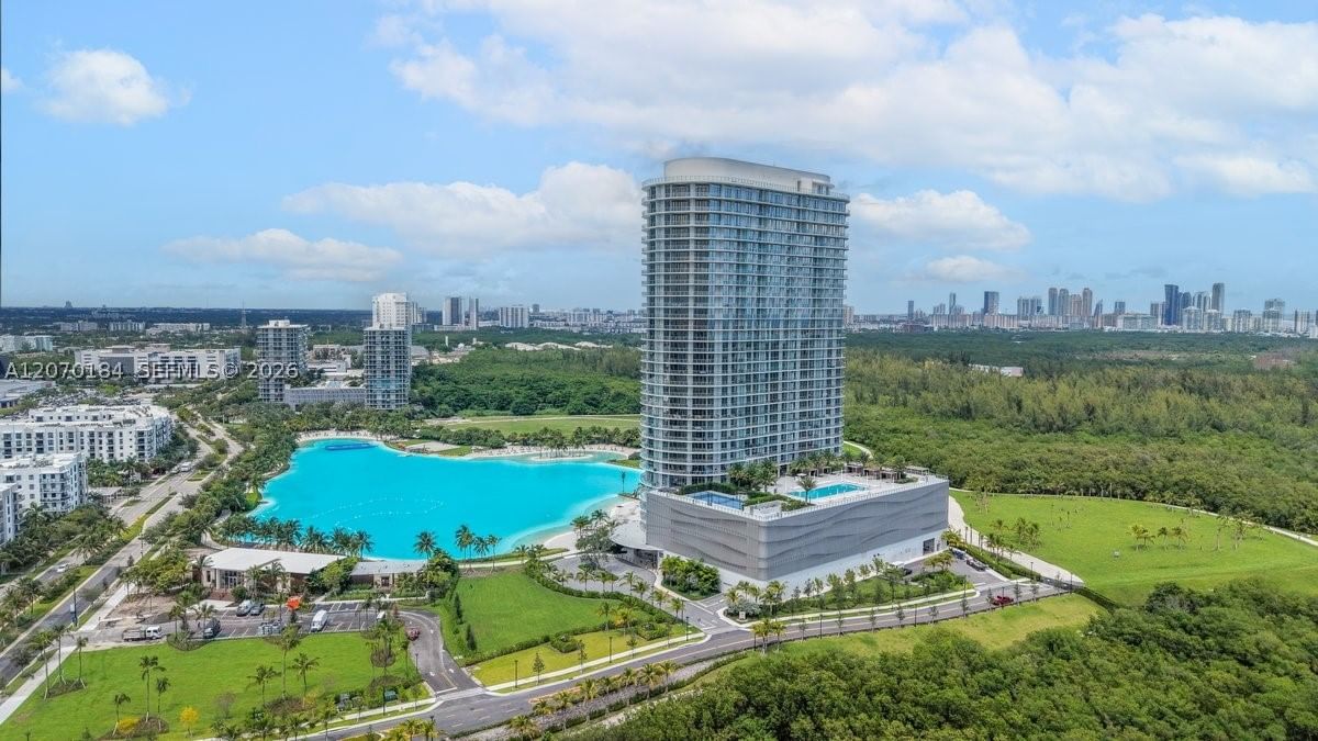 Real estate property located at 2411 Laguna Cir #1402, Miami-dade, One Park Tower, Miami, FL