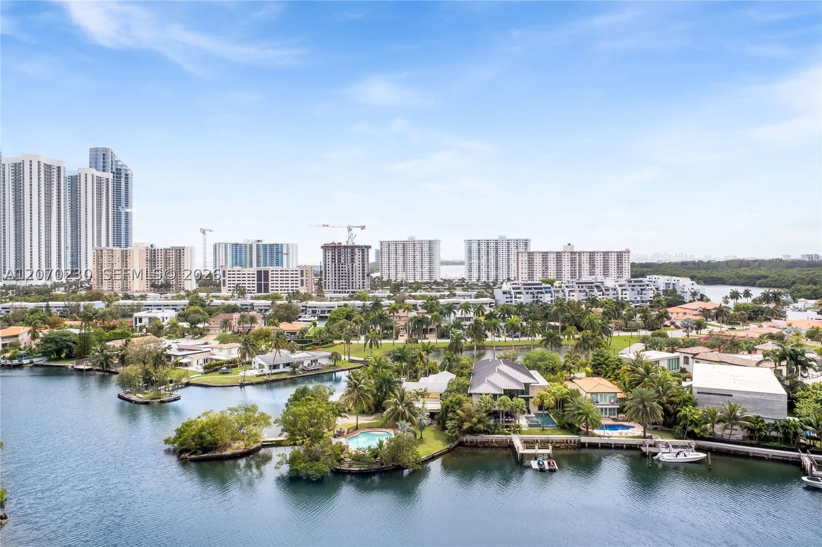 Real estate property located at 330 Sunny Isles Blvd #5-1102, Miami-dade, Parque Towers Condo, Sunny Isles Beach, FL