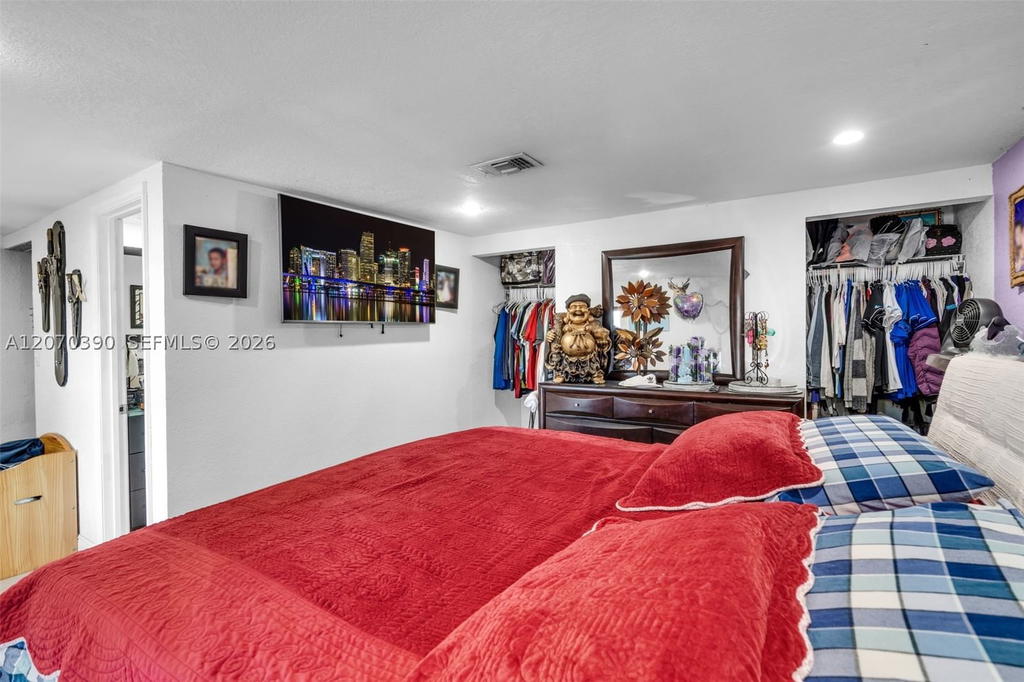 Real estate property located at 820 10th Ave, Miami-dade, Sun-tan Vill Sec 5, Hialeah, FL
