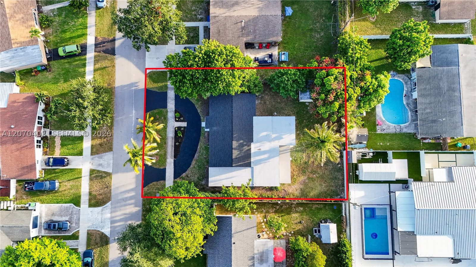 Real estate property located at 9281 Martinique Dr, Miami-dade, Pine Tree Manor Sec 2, Cutler Bay, FL