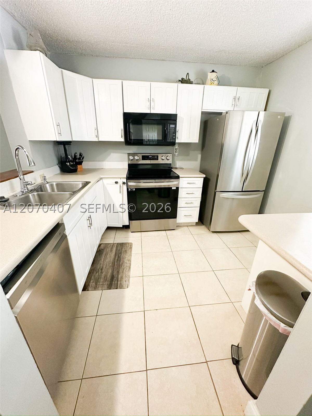 Real estate property located at 2860 Somerset Dr #400K, Broward, Somerset At Lauderdale La, Lauderdale Lakes, FL