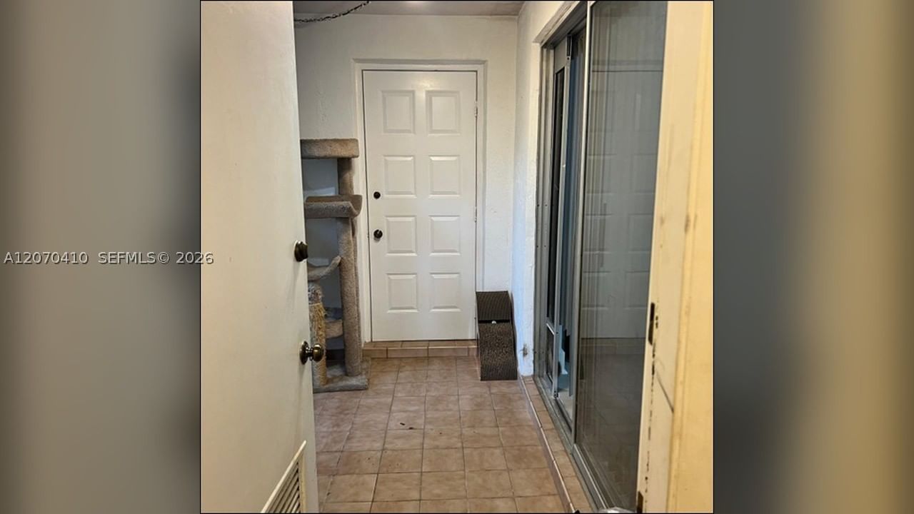 Real estate property located at 7500 17 St #107, Broward, Omega Condo No 8, Plantation, FL