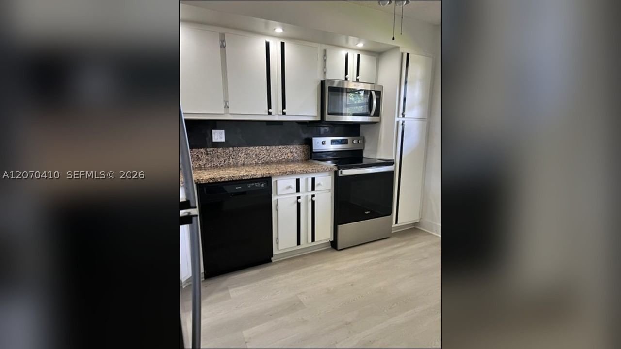 Real estate property located at 7500 17 St #107, Broward, Omega Condo No 8, Plantation, FL