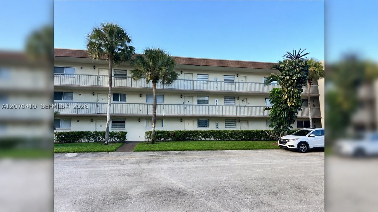 Real estate property located at 7500 17 St #107, Broward, Omega Condo No 8, Plantation, FL