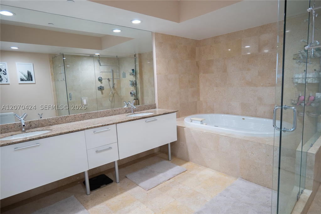 Real estate property located at 17201 Collins Ave #3502, Miami-dade, Ocean Four Condo, Sunny Isles Beach, FL