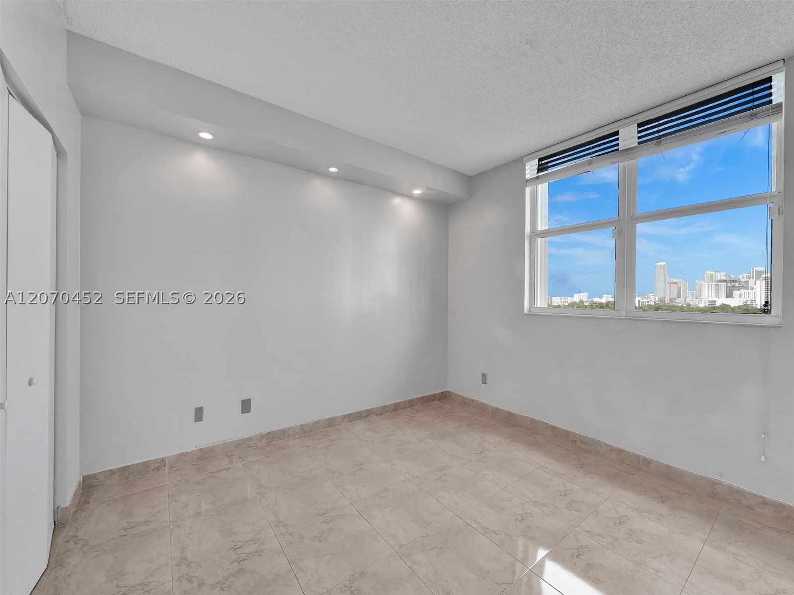 Real estate property located at 2475 Brickell Ave #804, Miami-dade, The Metropolitan Condo, Miami, FL
