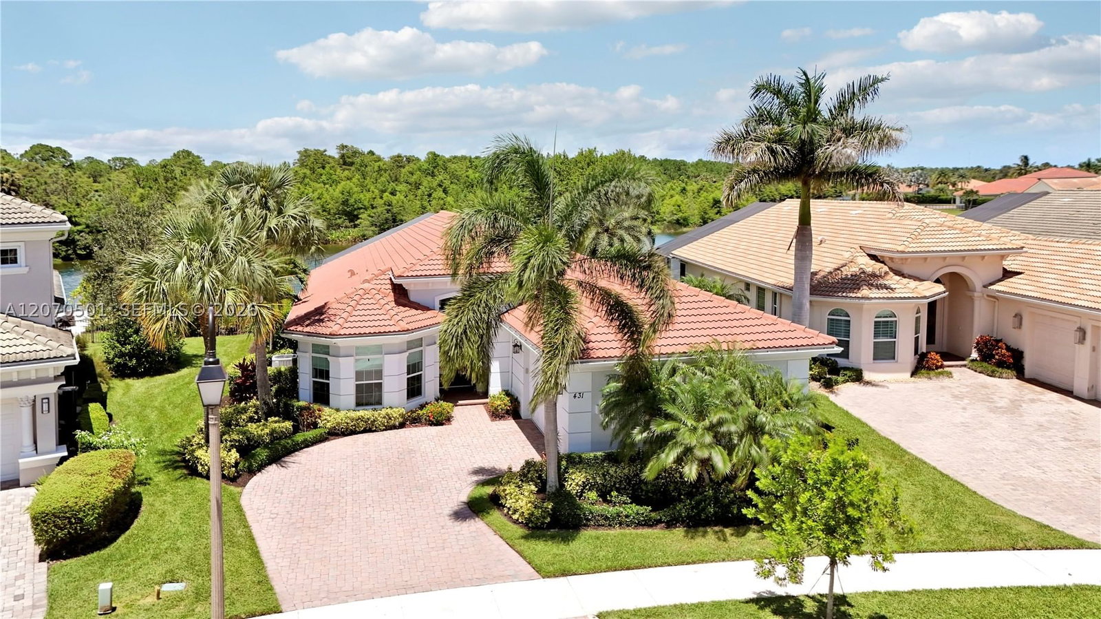 Real estate property located at 431 Castalina Ct, Palm Beach, Jupiter Country Club Pod, Jupiter, FL