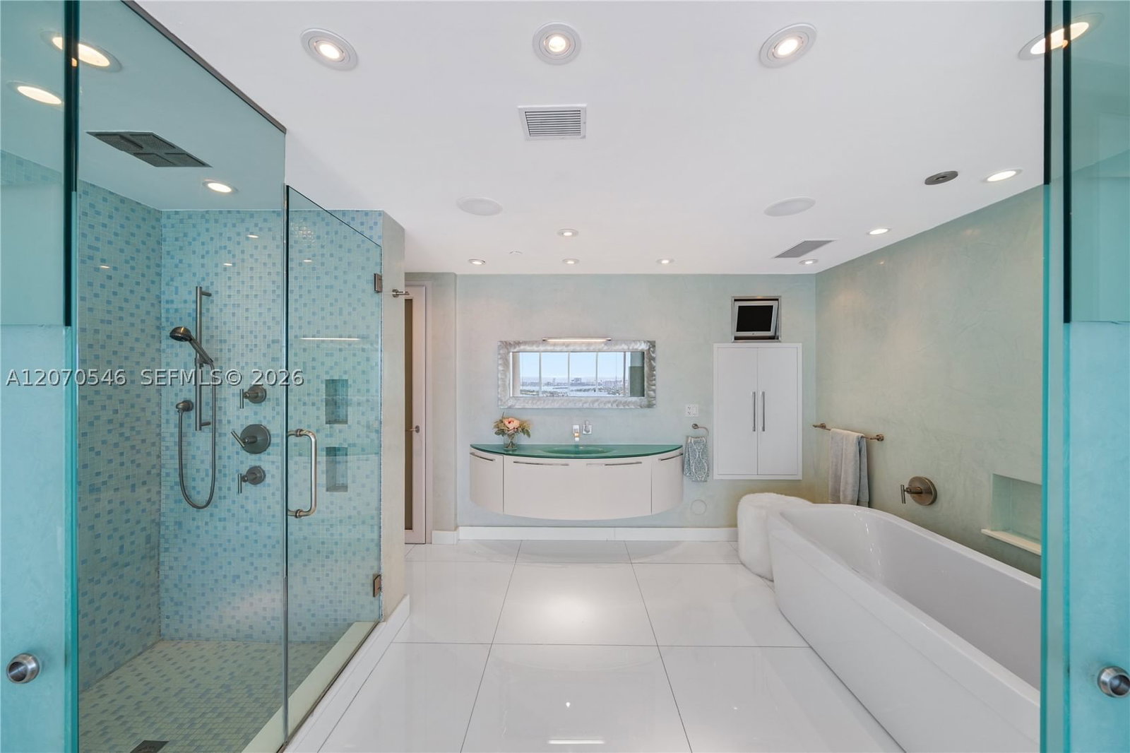 Real estate property located at 1040 Biscayne Blvd #4403, Miami-dade, Ten Museum Pk Residential, Miami, FL