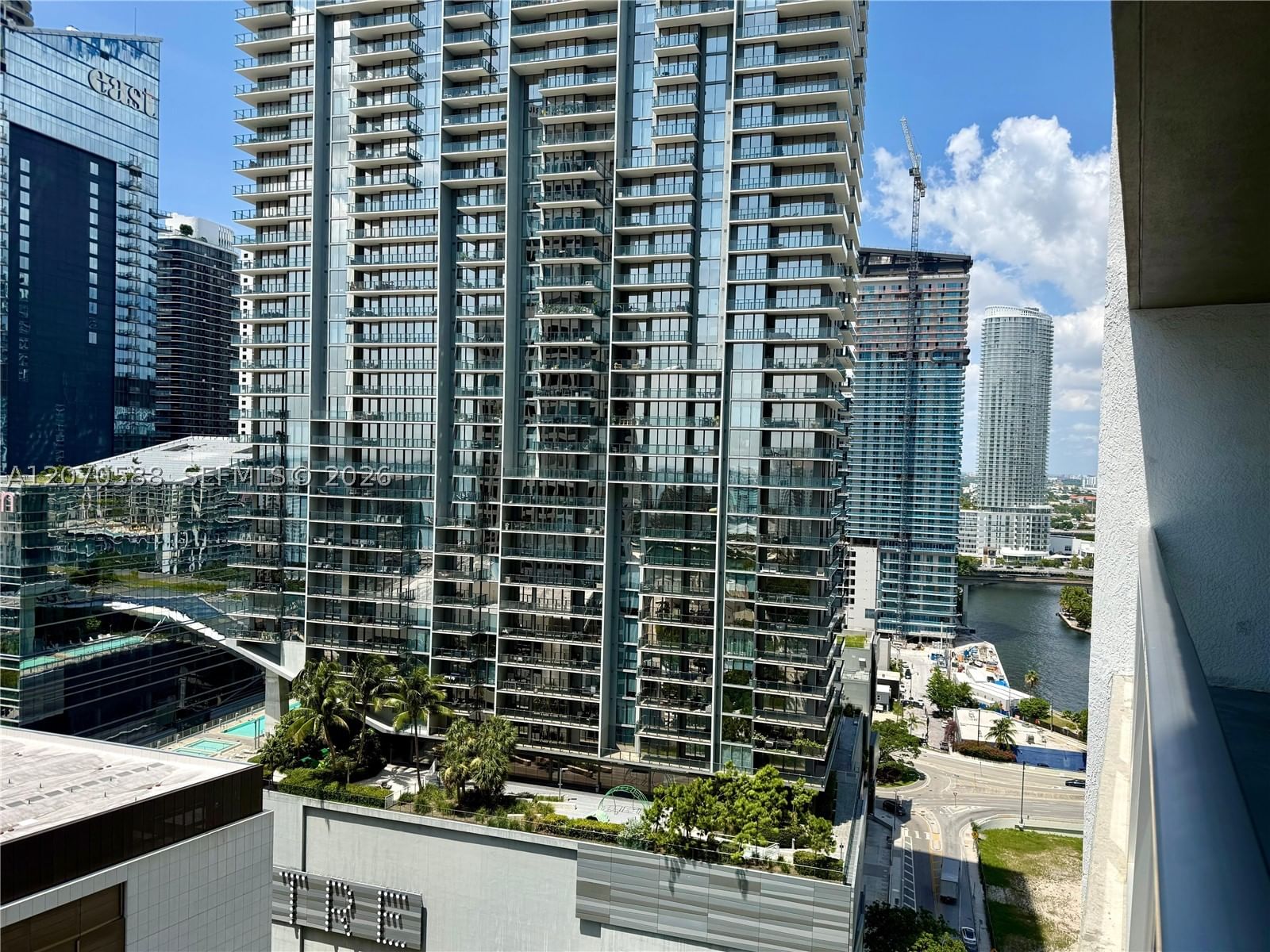 Real estate property located at 55 6th St #2404, Miami-dade, 500 Brickell West Condo, Miami, FL