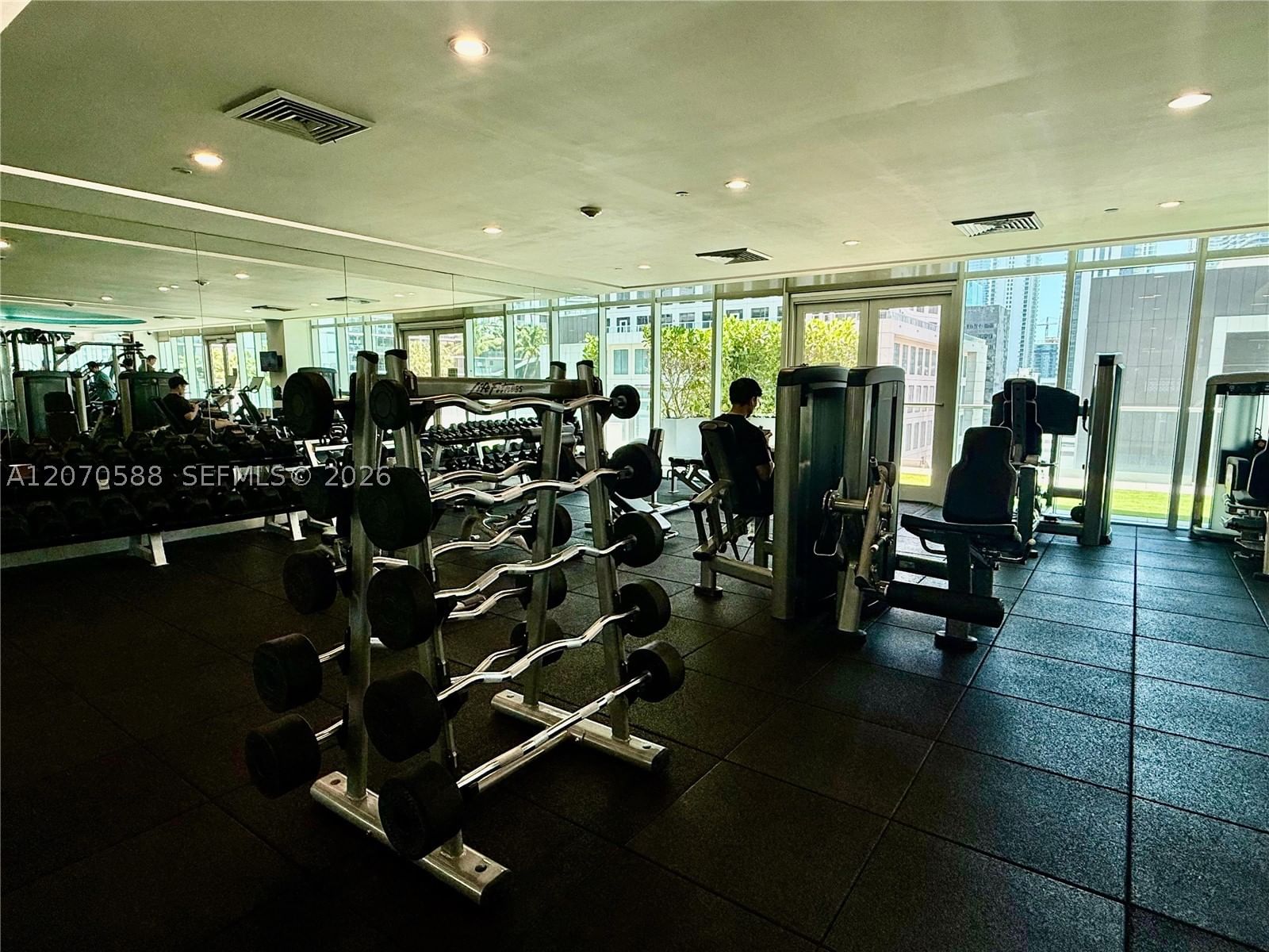 Real estate property located at 55 6th St #2404, Miami-dade, 500 Brickell West Condo, Miami, FL