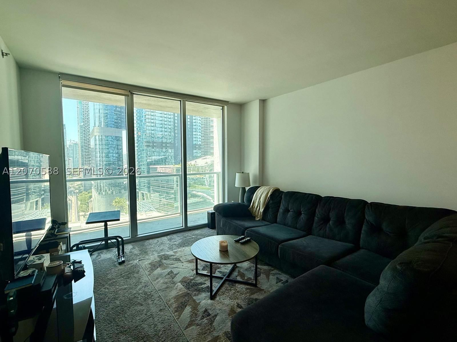 Real estate property located at 55 6th St #2404, Miami-dade, 500 Brickell West Condo, Miami, FL