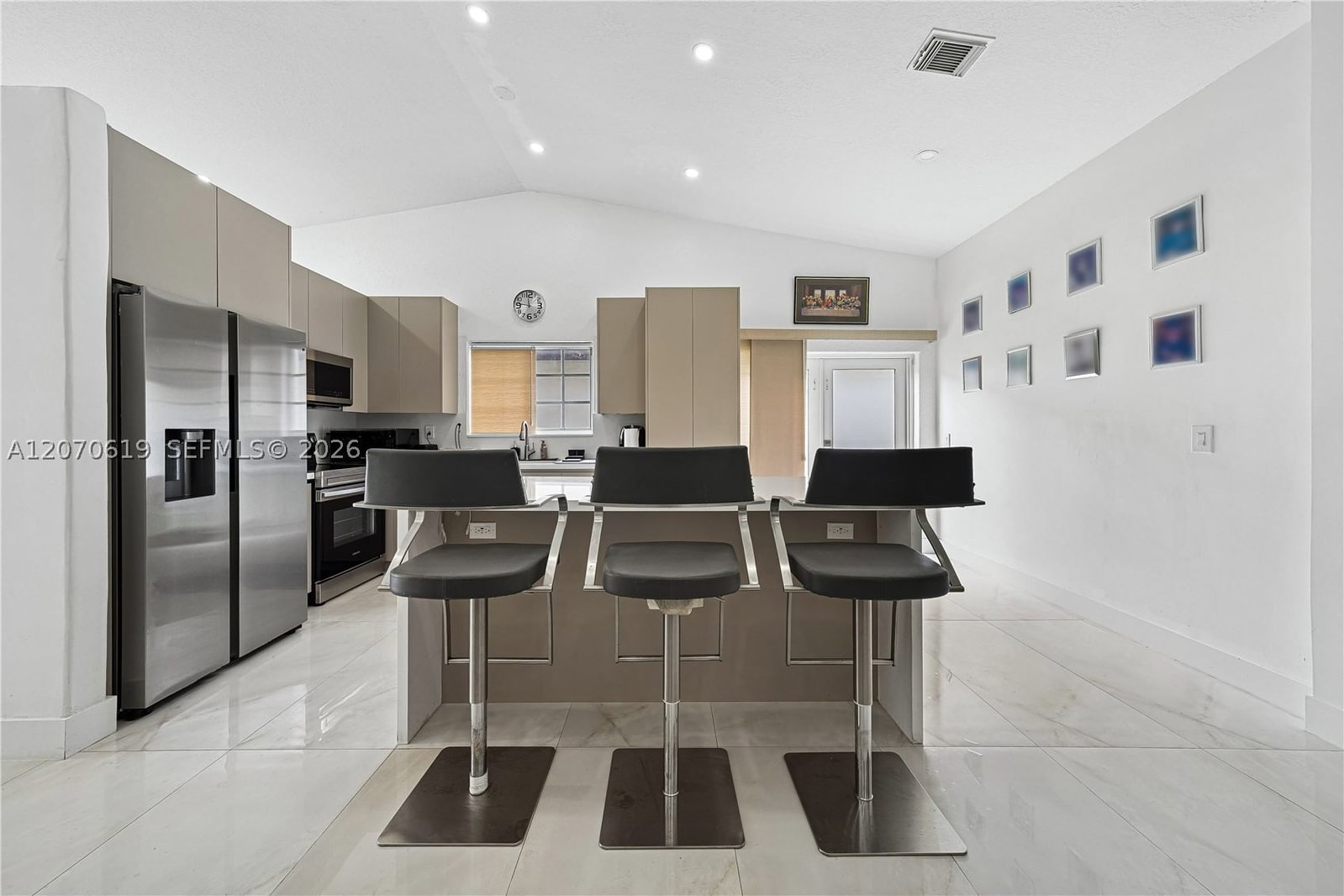 Real estate property located at 2902 136th Ct, Miami-dade, Emerald Point Sub, Miami, FL