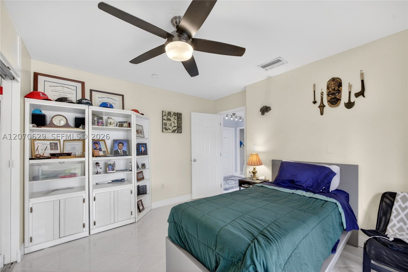 Real estate property located at 8210 96th Ct, Miami-dade, Hidden Lake At Kendall, Miami, FL