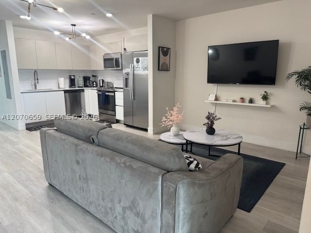 Real estate property located at 19380 26 AVE #304, Miami-dade, Aventura Village, Miami, FL
