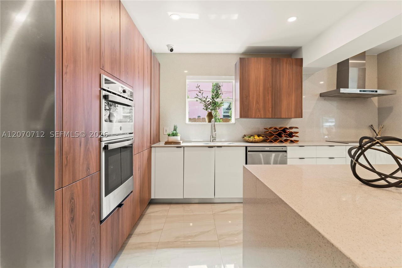 Real estate property located at 221 44th St, Miami-dade, Brentwood, Miami, FL