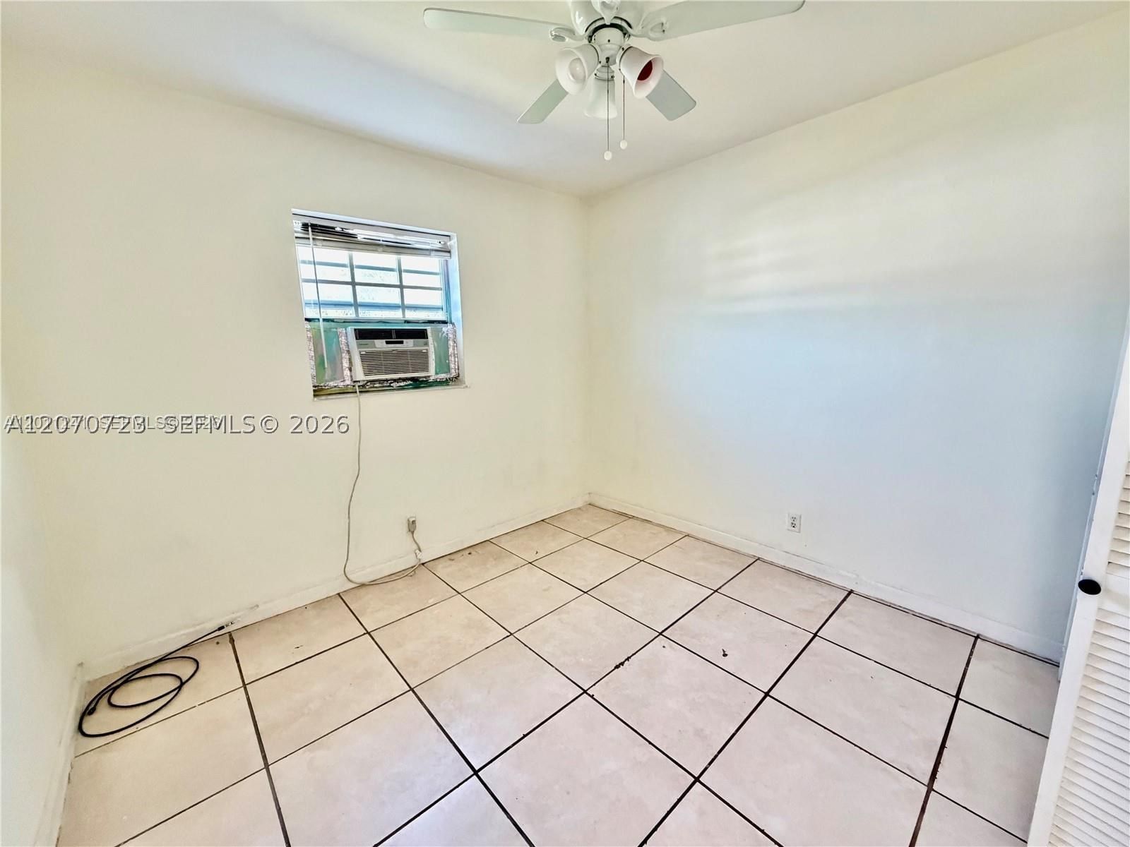 Real estate property located at 1041 7th Ct, Broward, Meekins Add No 1 Amen, Hallandale Beach, FL