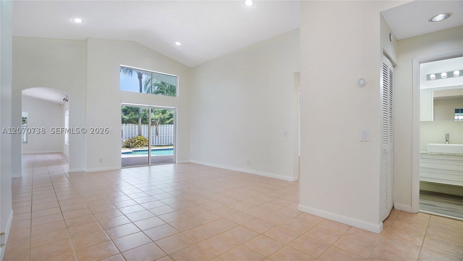 Real estate property located at 1064 Cedar Falls Dr, Broward, Sector 3 - Parcels C D E, Weston, FL