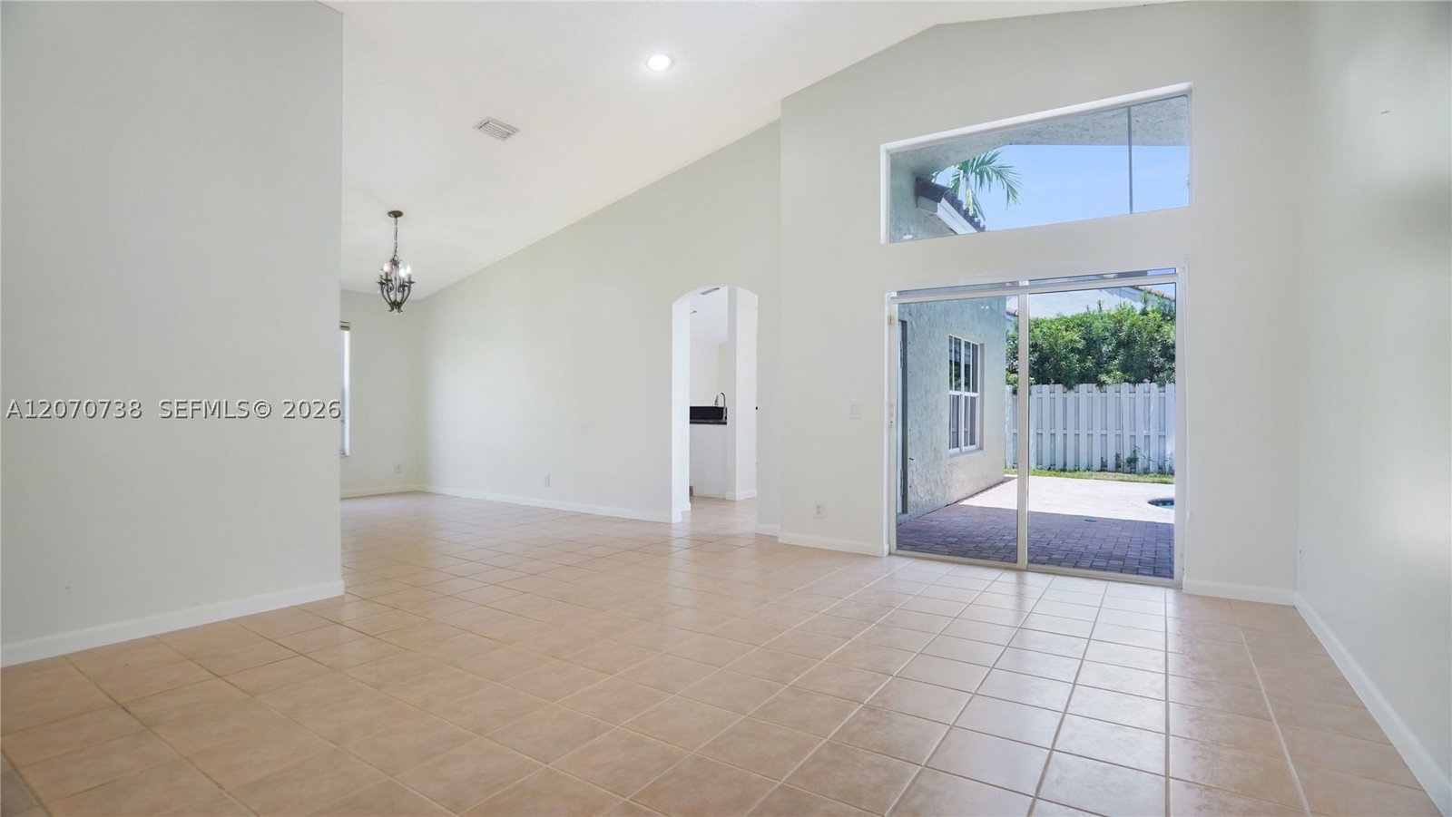 Real estate property located at 1064 Cedar Falls Dr, Broward, Sector 3 - Parcels C D E, Weston, FL