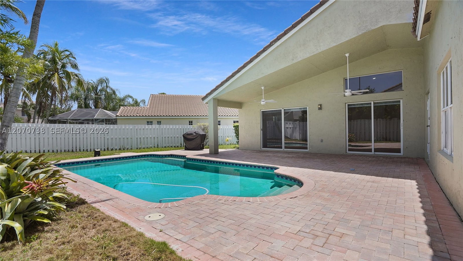Real estate property located at 1064 Cedar Falls Dr, Broward, Sector 3 - Parcels C D E, Weston, FL