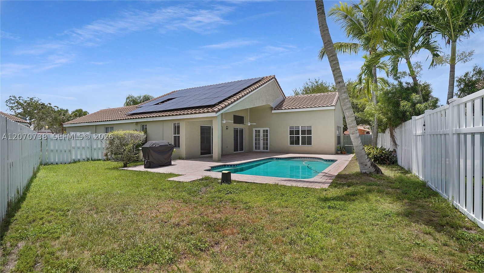 Real estate property located at 1064 Cedar Falls Dr, Broward, Sector 3 - Parcels C D E, Weston, FL