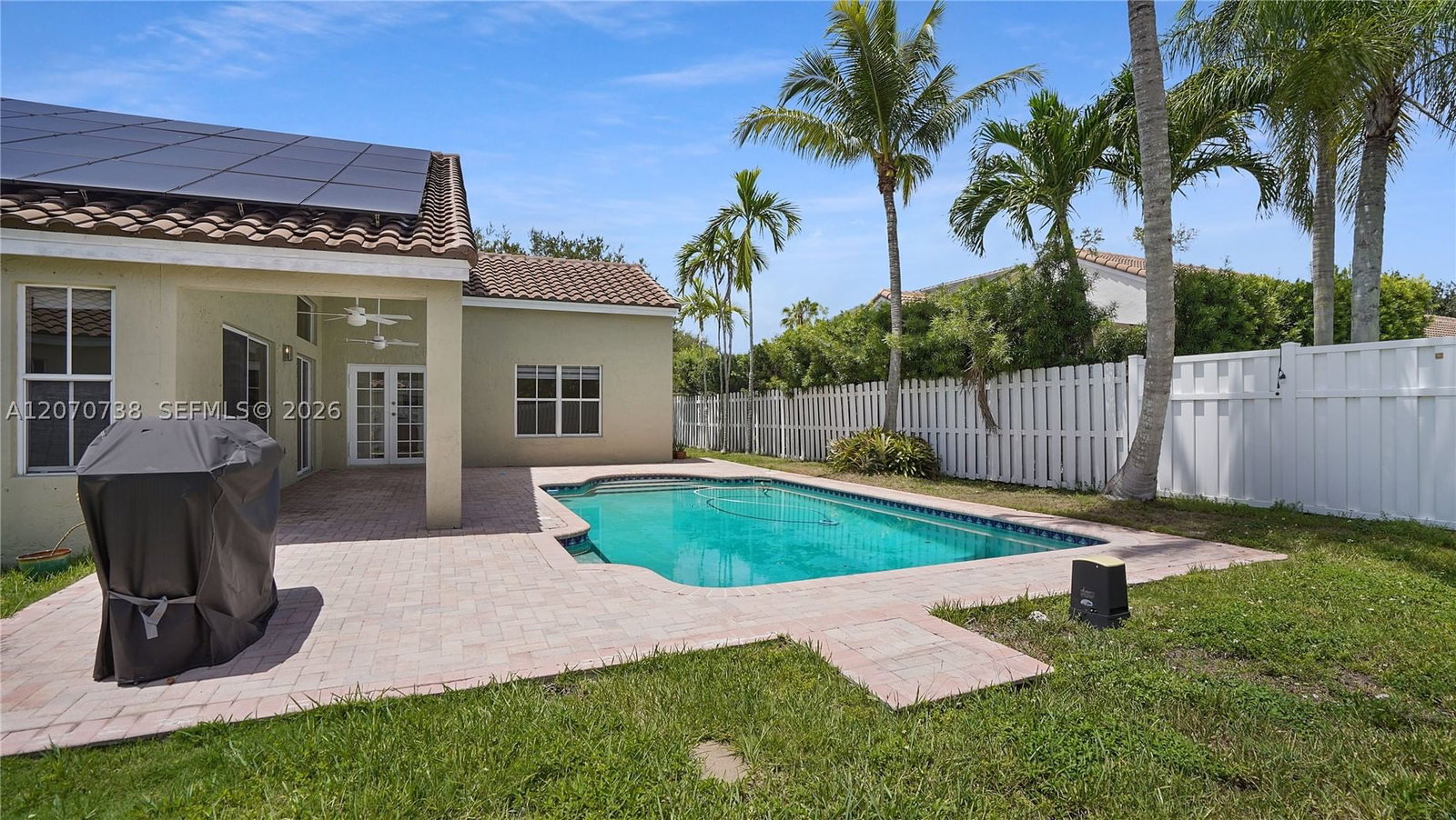 Real estate property located at 1064 Cedar Falls Dr, Broward, Sector 3 - Parcels C D E, Weston, FL