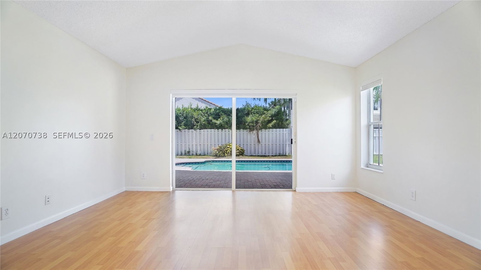 Real estate property located at 1064 Cedar Falls Dr, Broward, Sector 3 - Parcels C D E, Weston, FL