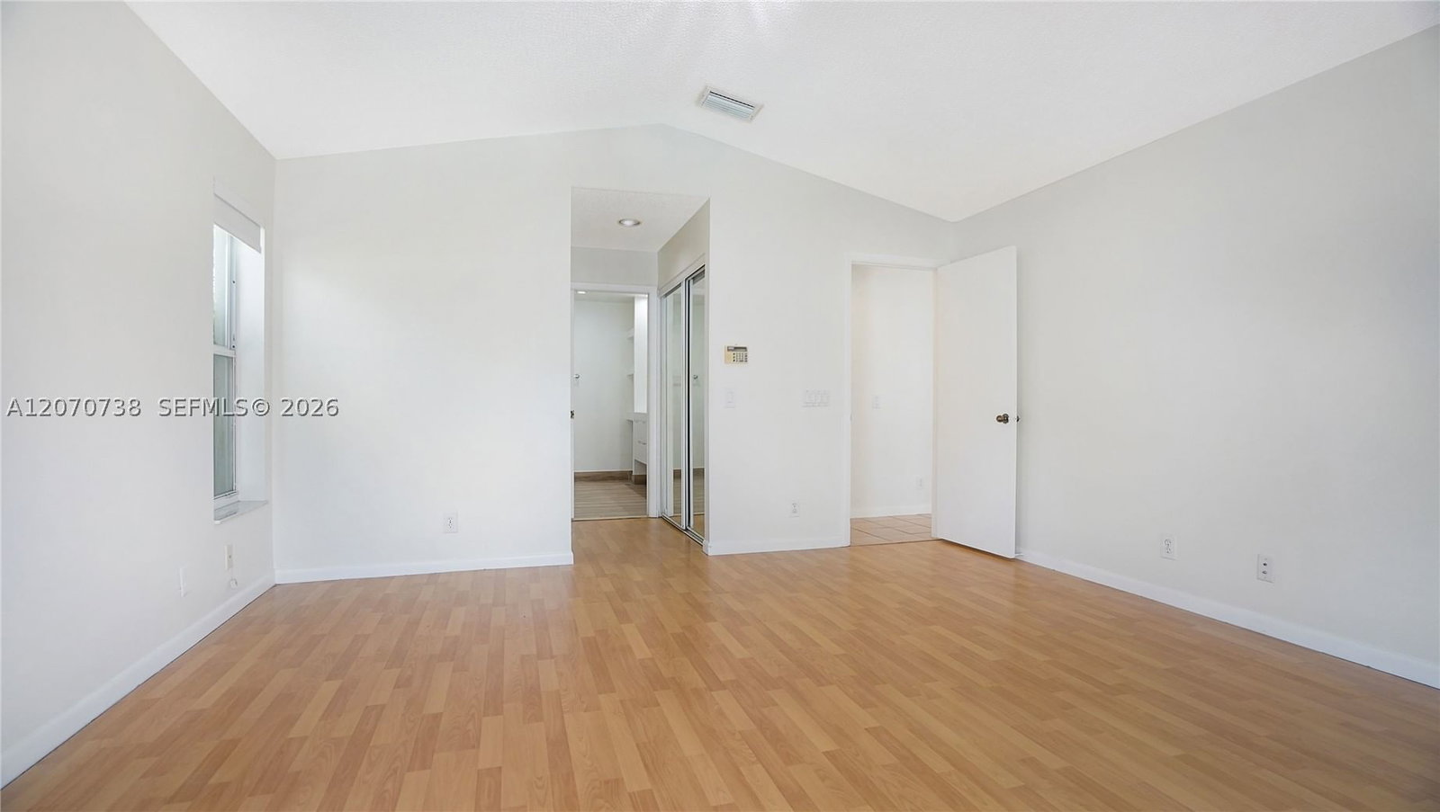 Real estate property located at 1064 Cedar Falls Dr, Broward, Sector 3 - Parcels C D E, Weston, FL