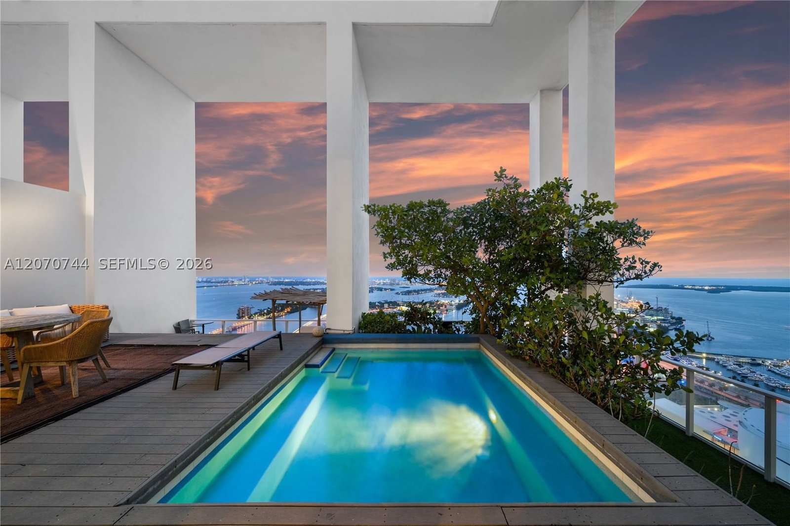 Real estate property located at 1040 Biscayne Blvd #4602, Miami-dade, Ten Museum Pk Residential, Miami, FL