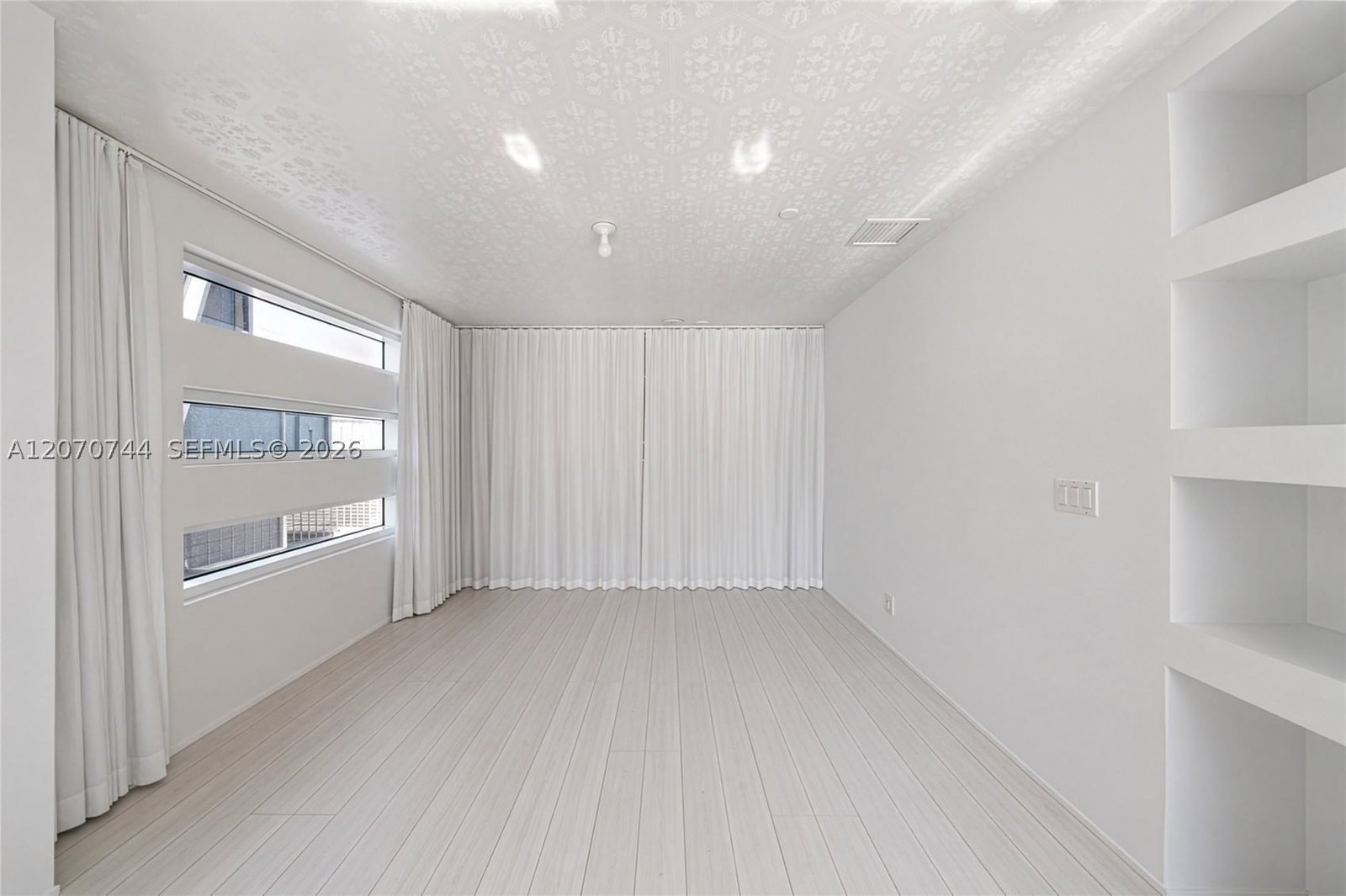 Real estate property located at 1040 Biscayne Blvd #4602, Miami-dade, Ten Museum Pk Residential, Miami, FL