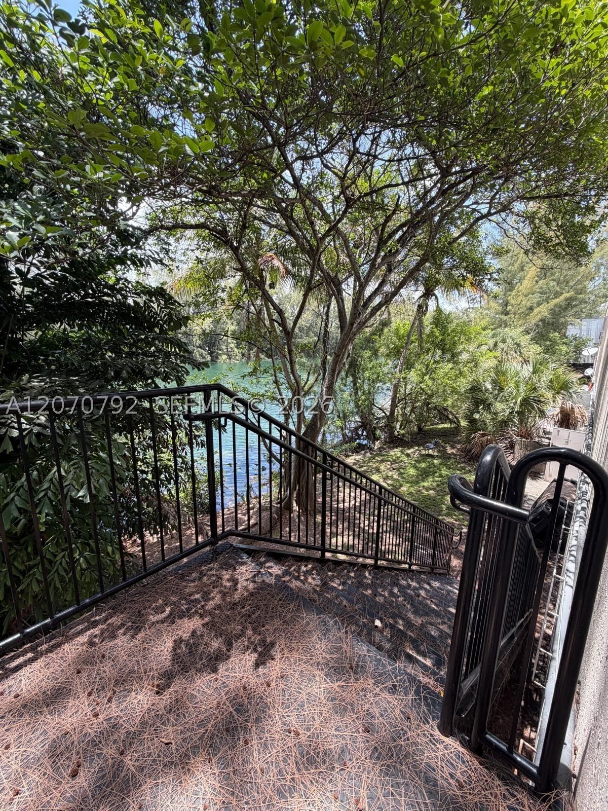 Real estate property located at 1650 95th Ave, Miami-dade, Doral, FL