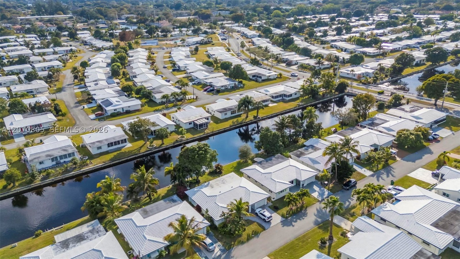 Real estate property located at 6810 74th Pl, Broward, Mainlands Of Tamarac Lake, Tamarac, FL