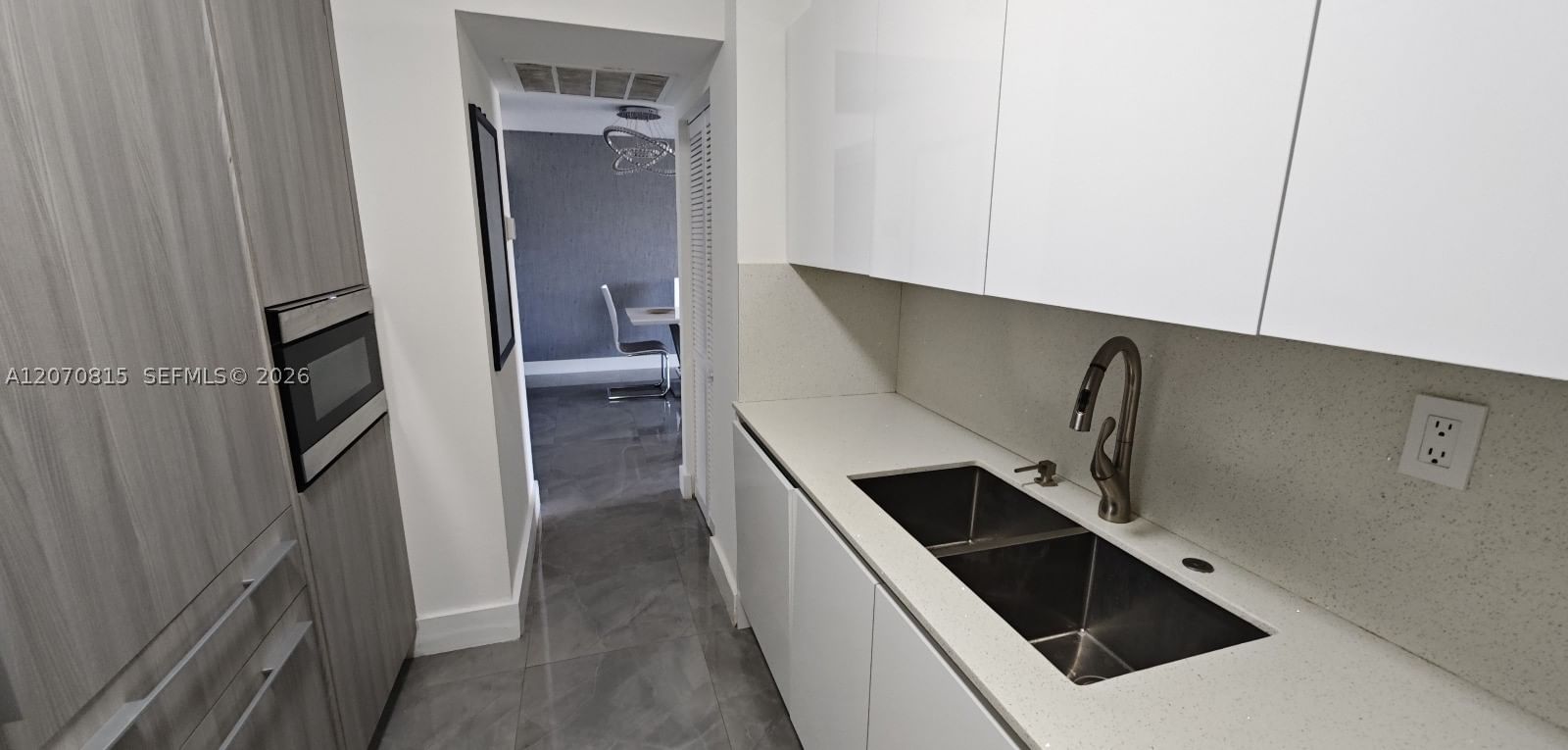 Real estate property located at 3300 192nd St #517, Miami-dade, Parc Central Aventura, Aventura, FL