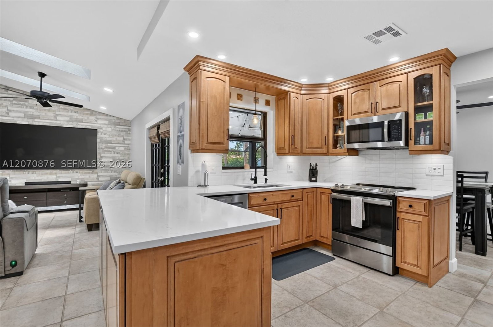 Real estate property located at 4225 7th Pl, Broward, Riverglen East, Deerfield Beach, FL