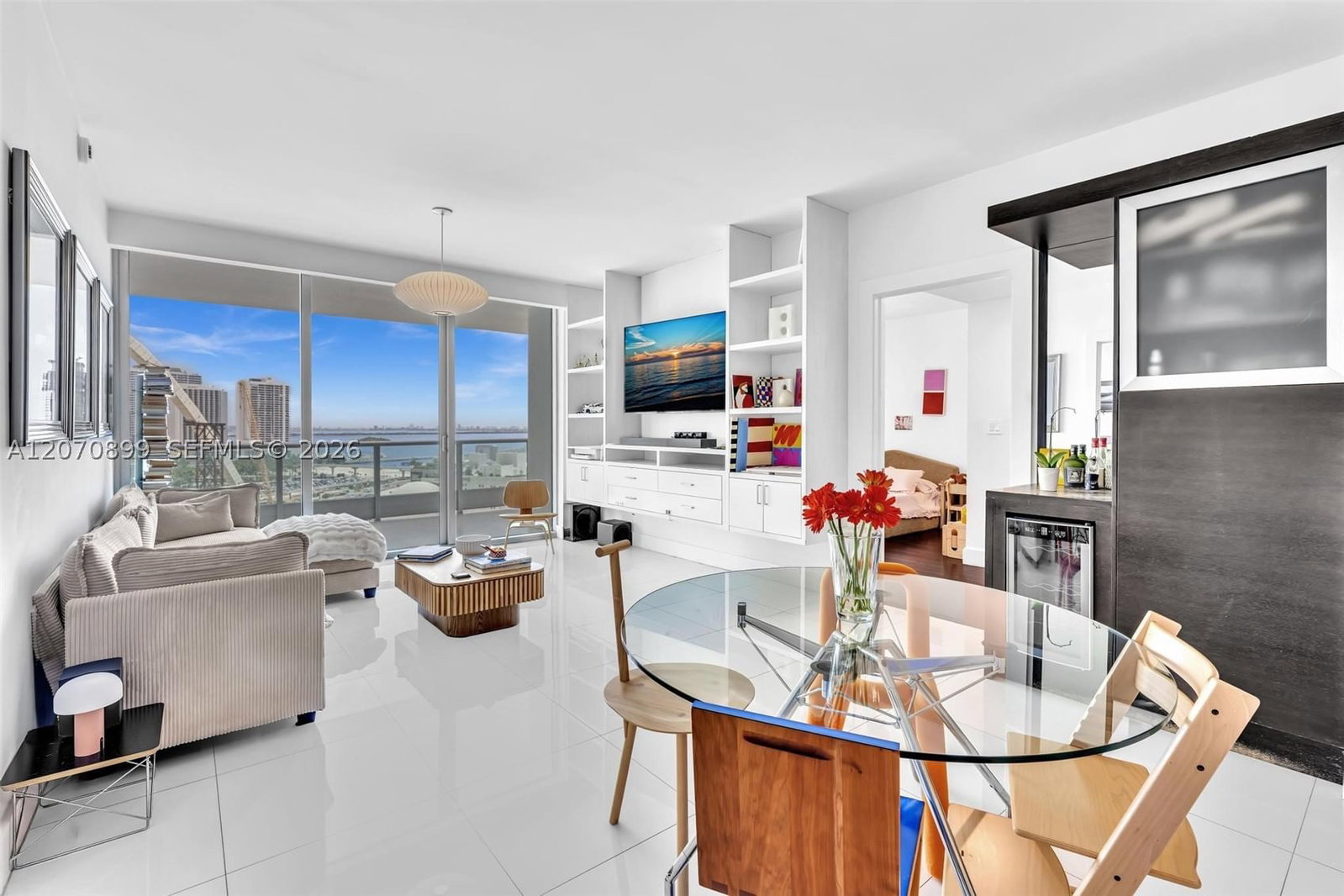 Real estate property located at 900 Biscayne Blvd #1708, Miami-dade, 900 Biscayne Bay Condo, Miami, FL