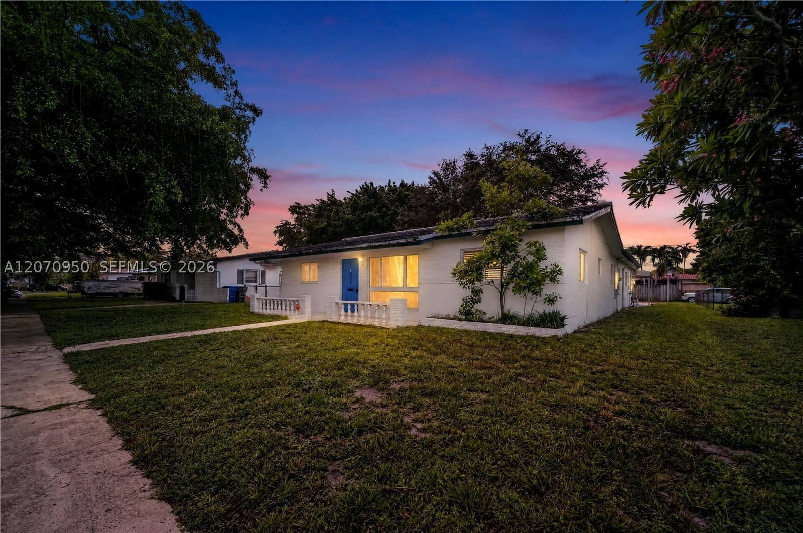 Real estate property located at 4300 Harrison St, Broward, Hollywood Hills, Hollywood, FL
