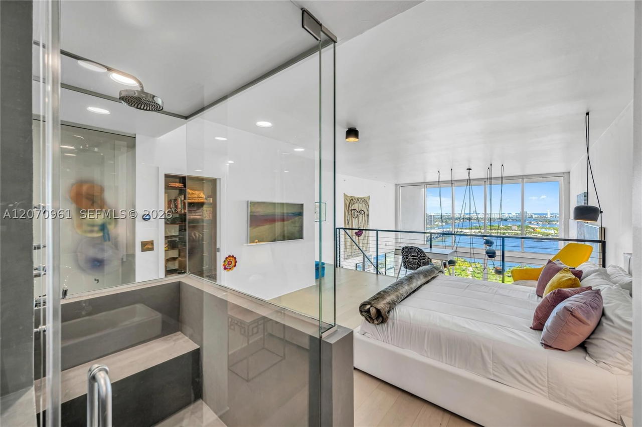 Real estate property located at 1040 Biscayne Blvd #2603, Miami-dade, Ten Museum Pk Residential, Miami, FL
