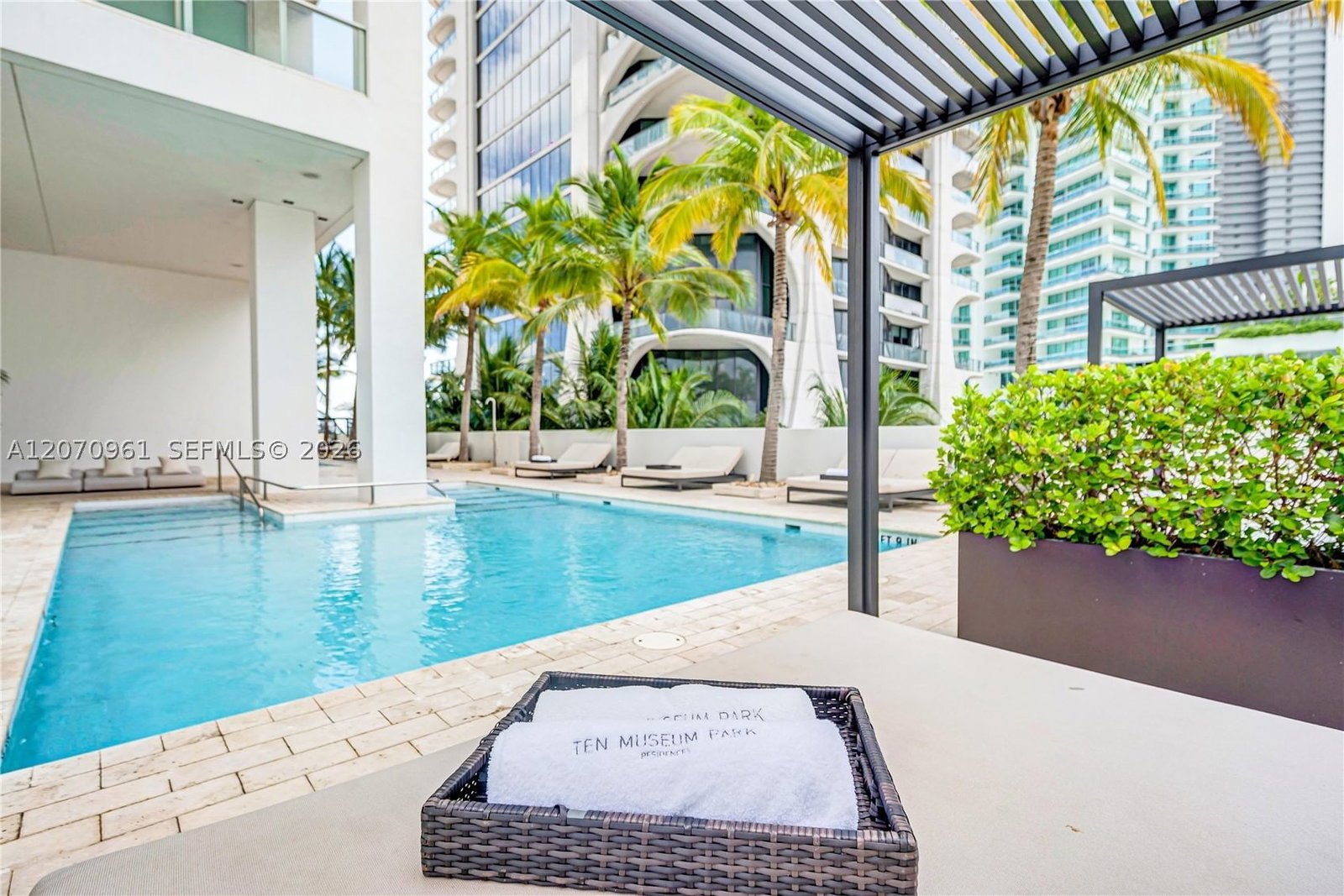 Real estate property located at 1040 Biscayne Blvd #2603, Miami-dade, Ten Museum Pk Residential, Miami, FL