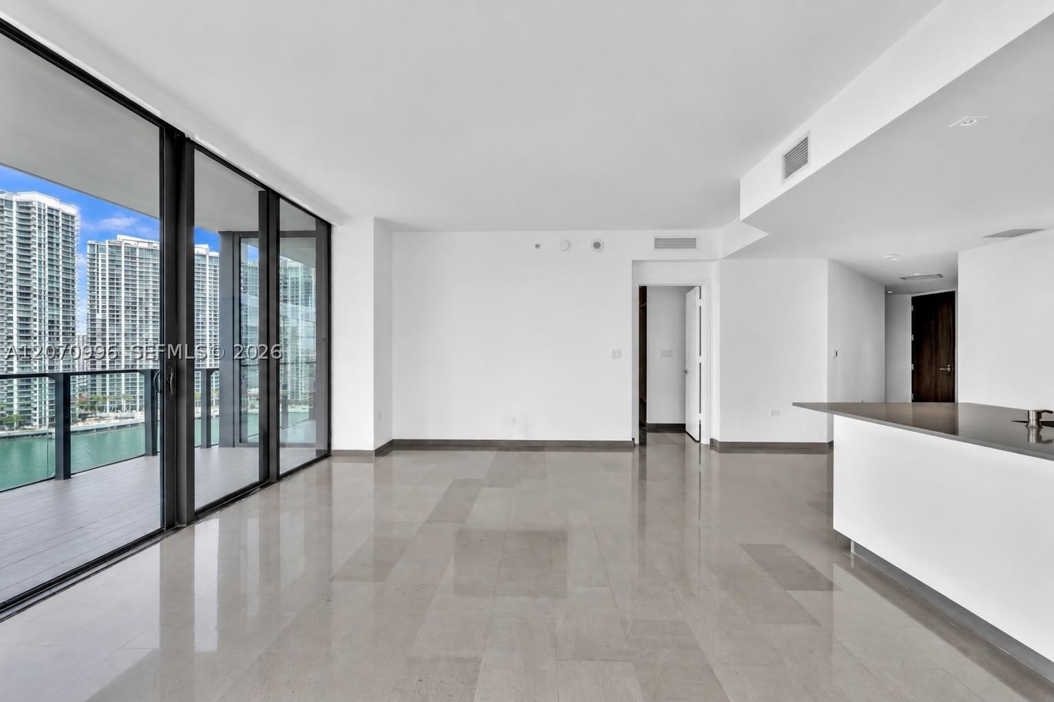 Real estate property located at 68 6th St #1702, Miami-dade, Reach Condo, Miami, FL