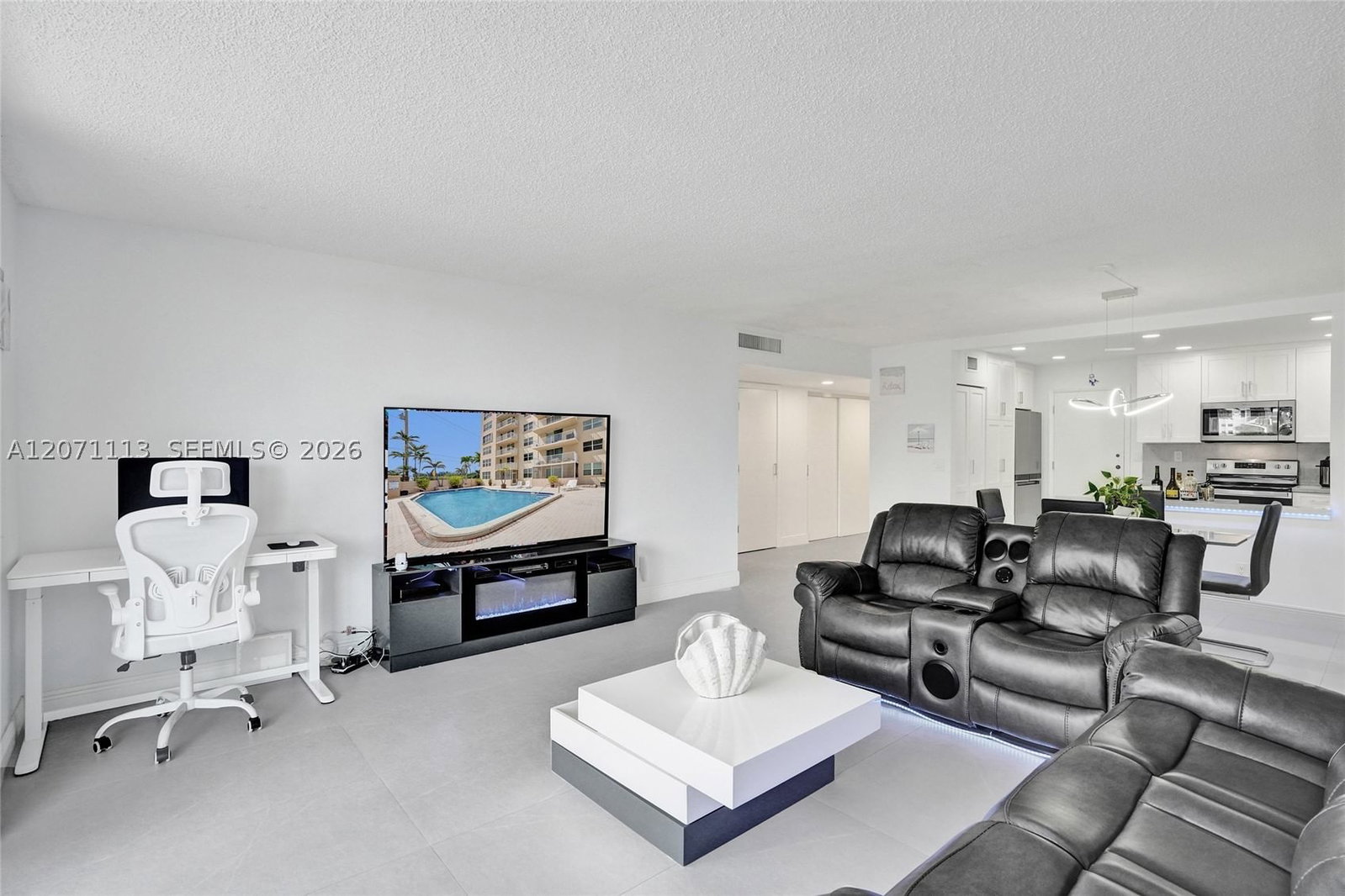 Real estate property located at 1401 Ocean Dr #302, Broward, Stratford Towers Condo, Hollywood, FL