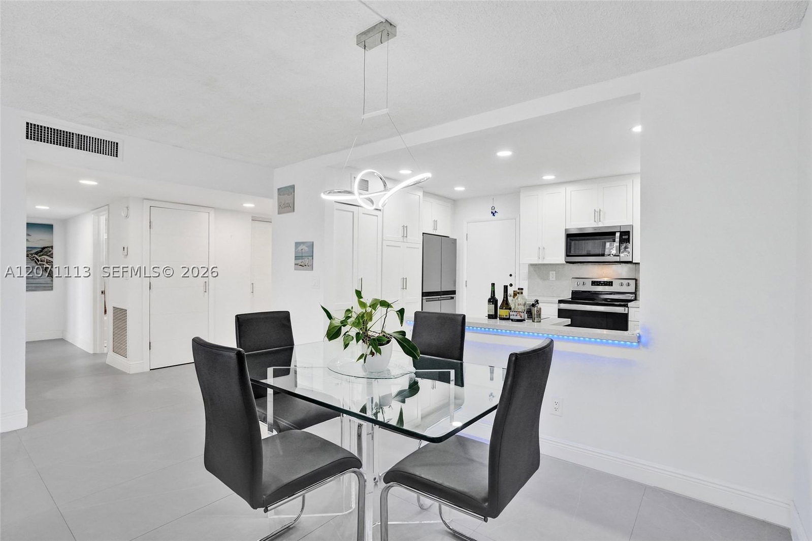 Real estate property located at 1401 Ocean Dr #302, Broward, Stratford Towers Condo, Hollywood, FL