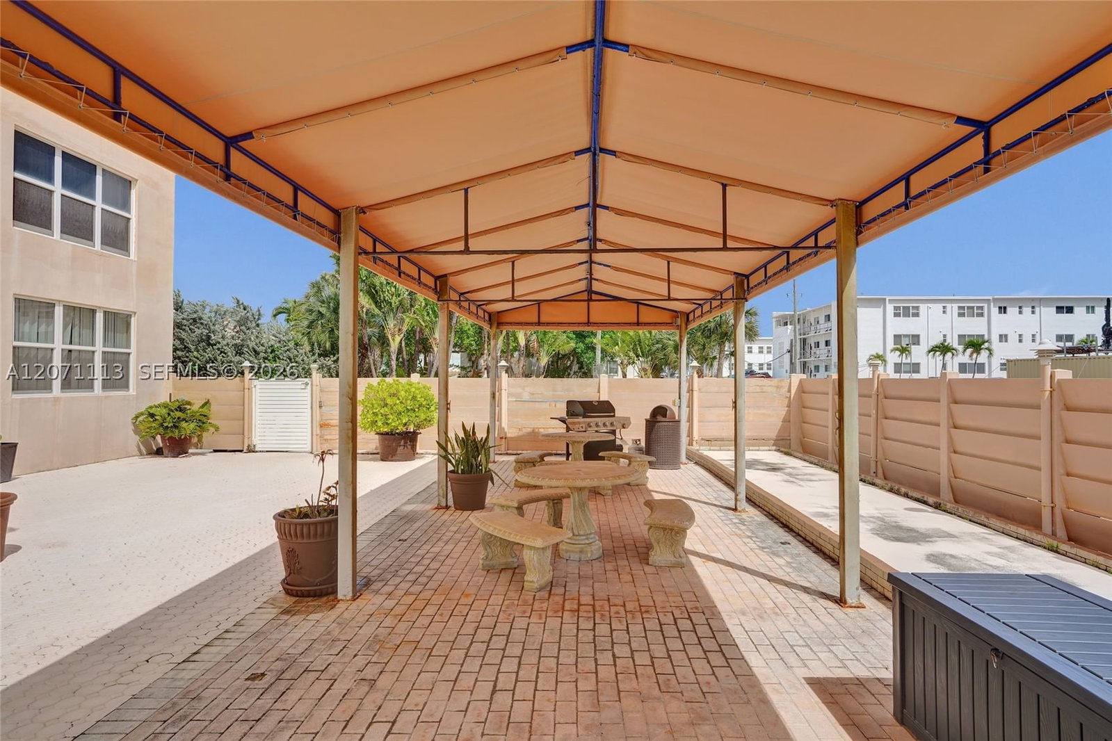 Real estate property located at 1401 Ocean Dr #302, Broward, Stratford Towers Condo, Hollywood, FL