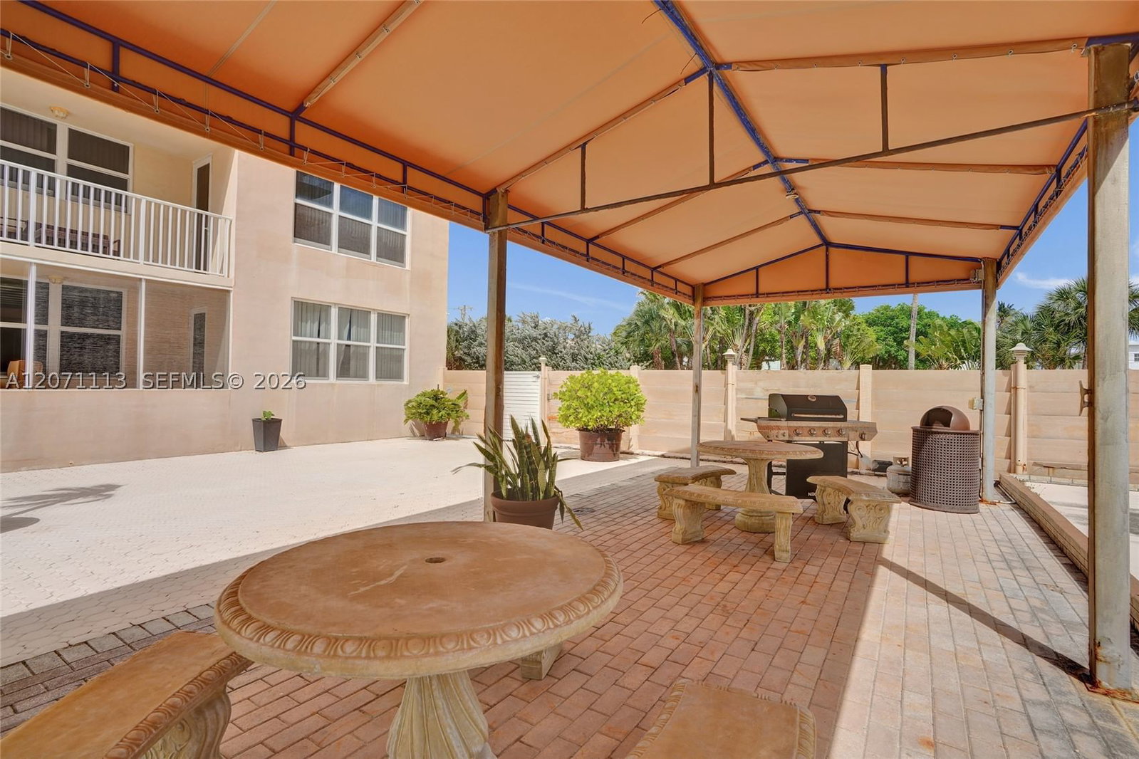 Real estate property located at 1401 Ocean Dr #302, Broward, Stratford Towers Condo, Hollywood, FL